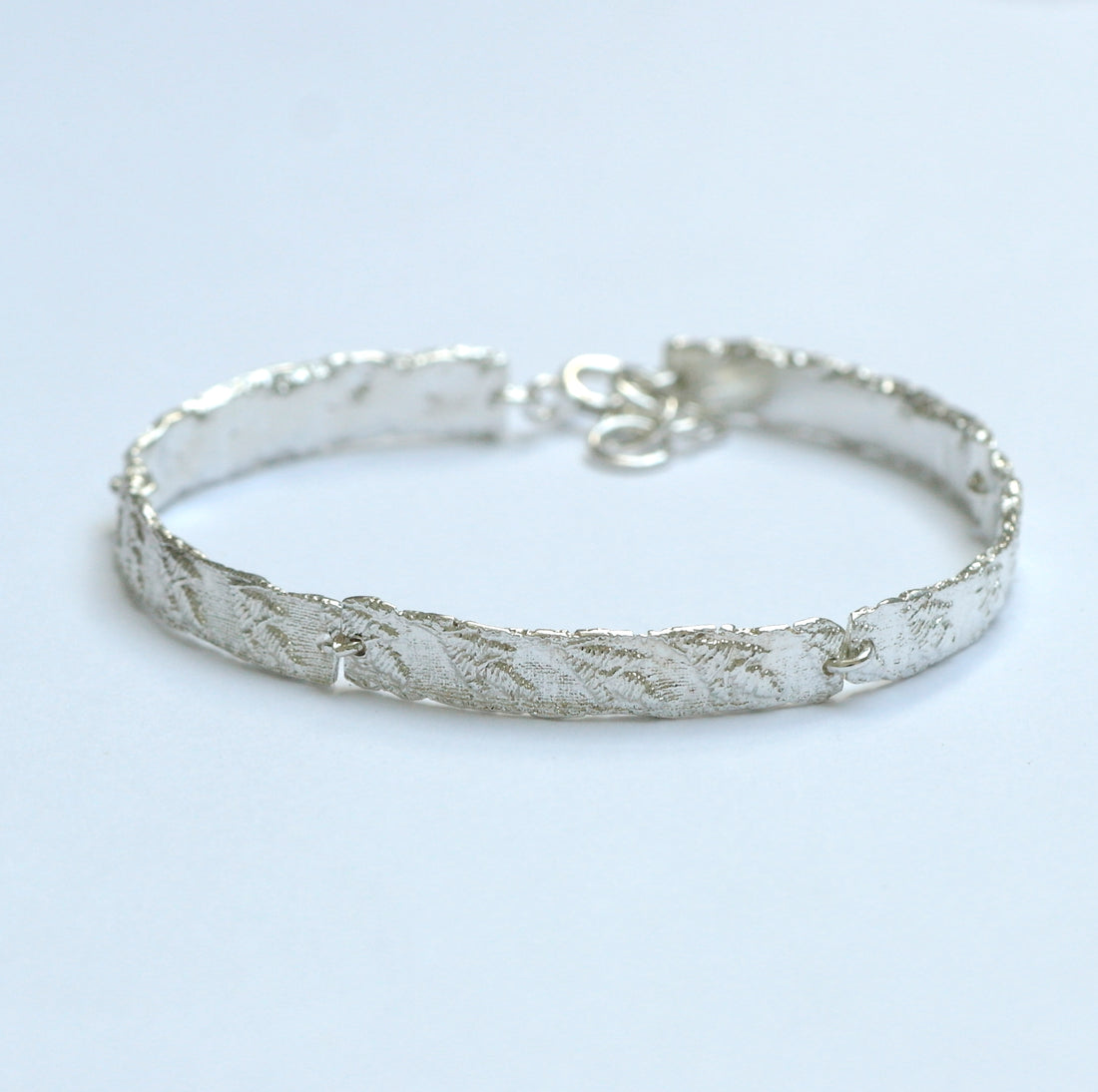 Zilveren armband geïnspireerd op kant-Hester Zagt