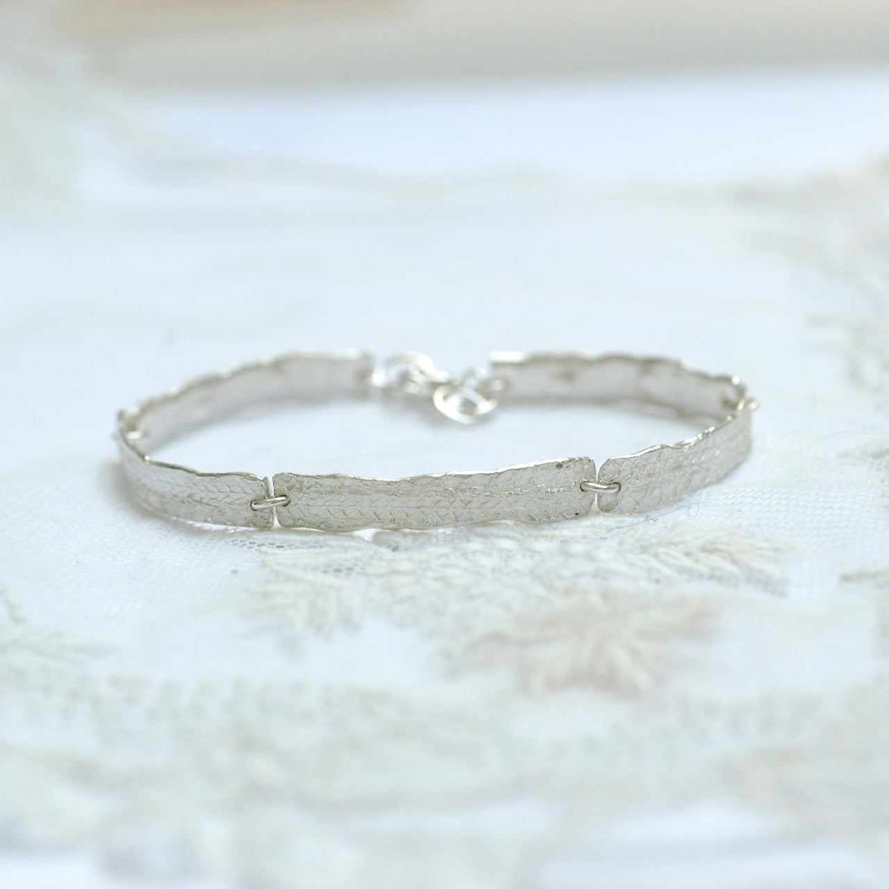 armband geinspireerd op kant-Hester Zagt x Rijksmuseum