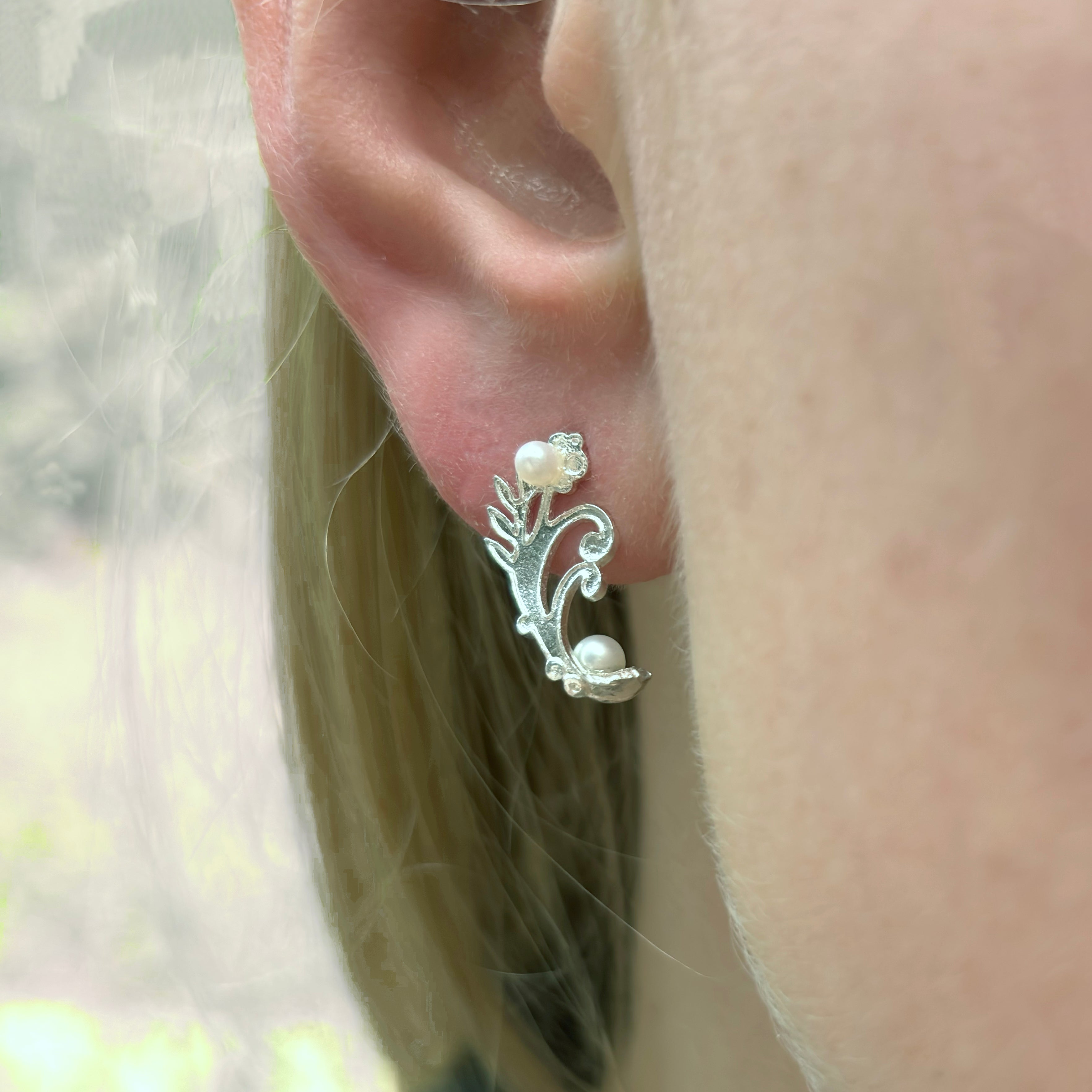 earrings with little branch and pearls